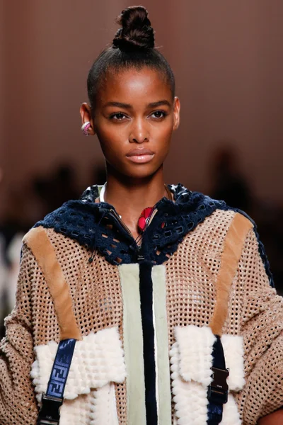 Look 103